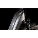 VTC-Electrique-femme-Cube-Kathmandu-Hybrid-SLX-800-2025-compressed.jpg
