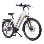 Velo-electrique-urbain-NCM-T7s-3-compressed.jpg