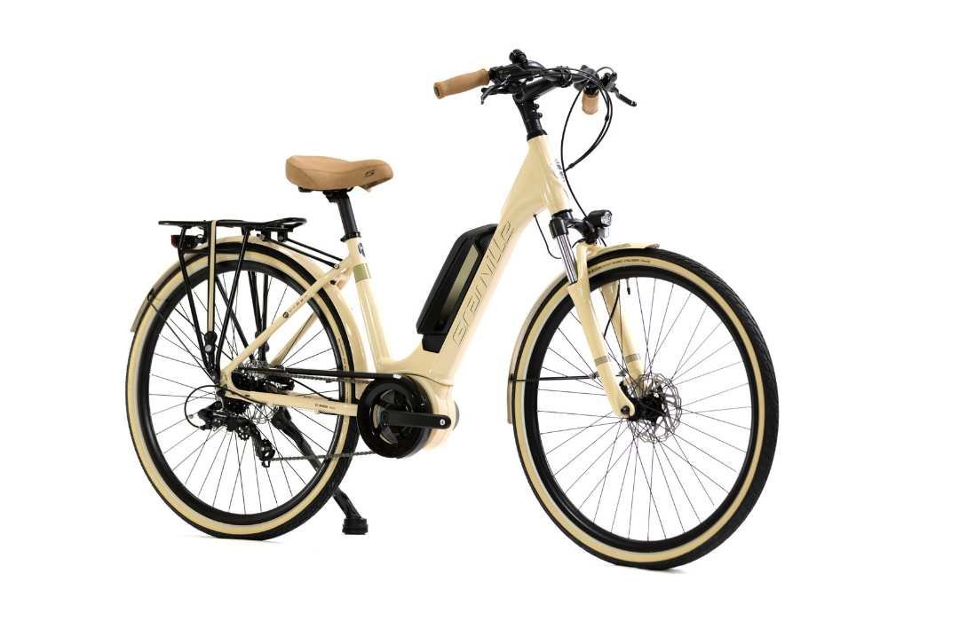 Velo-electrique-ville-Granville-E-Urban-30-plus-2-compressed.jpg