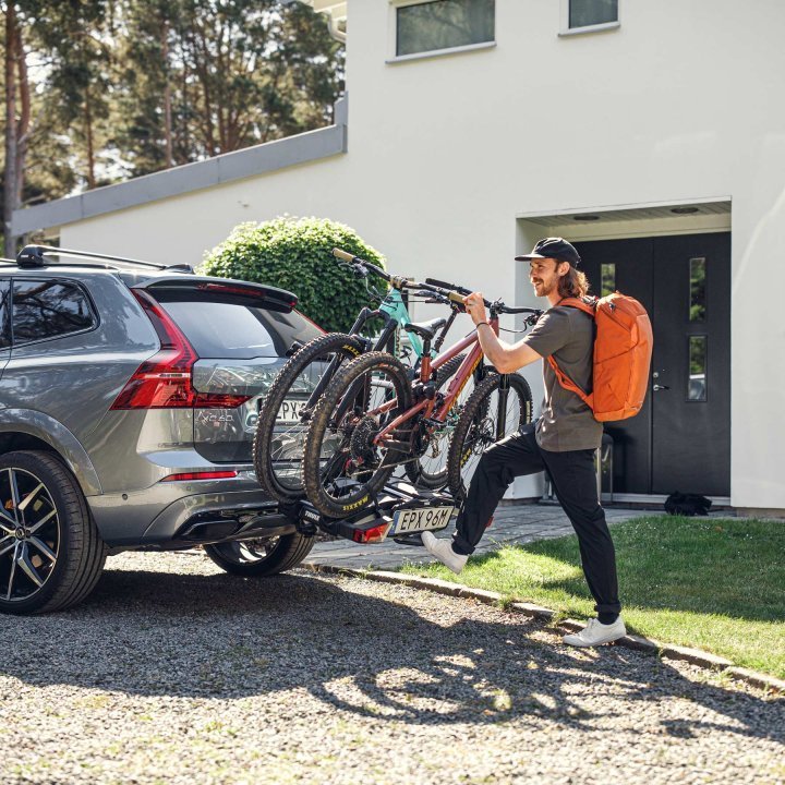 thule-easyfold-xt-2-bike-rack-for-two-bikes-13pin-fix4bike-aluminium-11-1284741.jpg