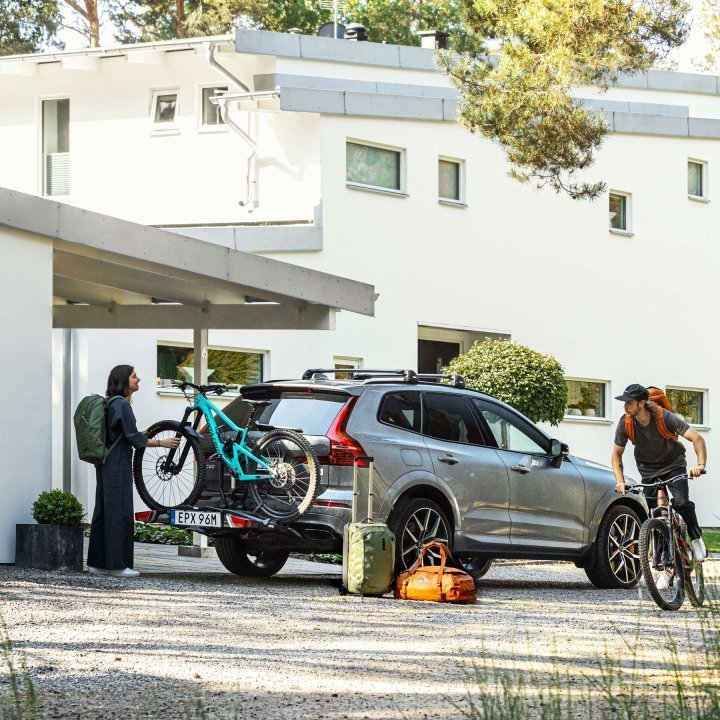 thule-easyfold-xt-2-bike-rack-for-two-bikes-13pin-fix4bike-aluminium-15-1284745.jpg