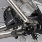velo-gravel-genesis-croix-de-fer-titane-1.jpg