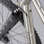 velo-gravel-genesis-croix-de-fer-titane-1.jpg